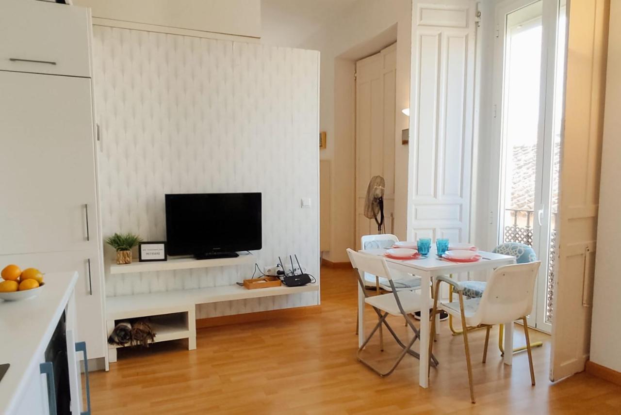 Homeyseville- Lovely Apartment In Seville City Center, Parking Optional Exterior photo